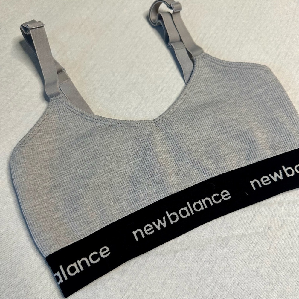 New Balance Grey Ribbed Sports Bra Medium Support Size Small